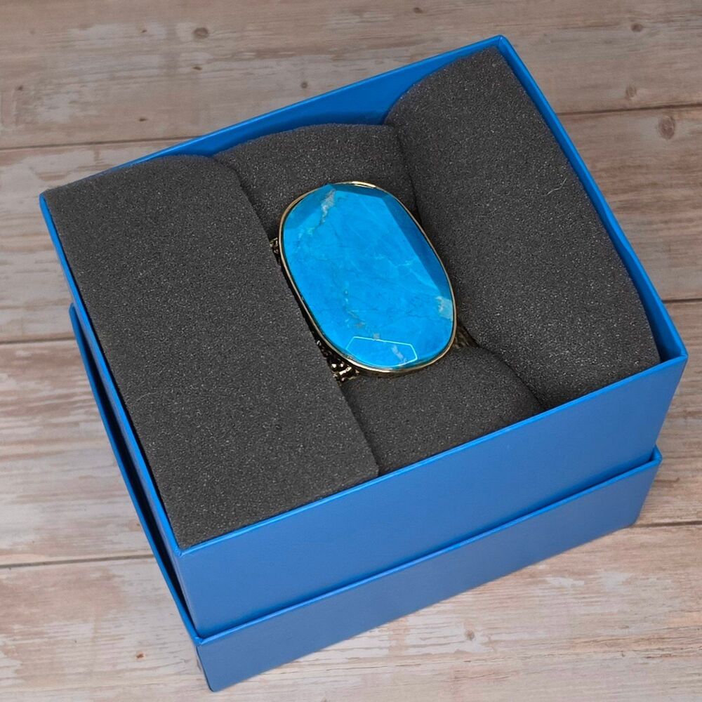 Cuff Bracelet - Picture 7 of 10